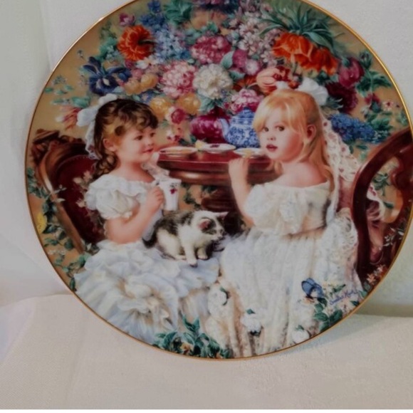 The Tea Party Hearts and Flowers Edition Collection Plate by Sandra Kuck - Picture 1 of 6